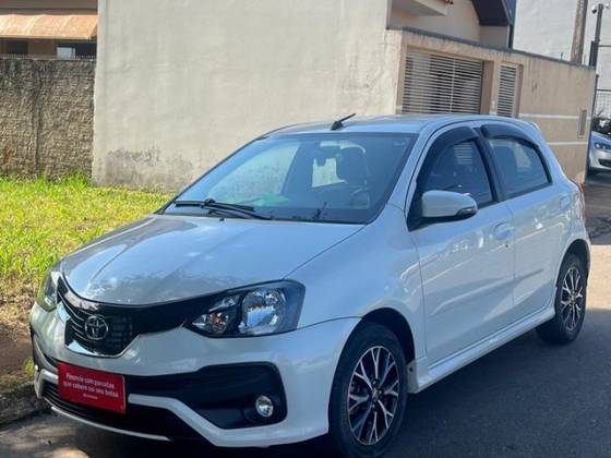 TOYOTA ETIOS 1.5 PLATINUM 16V FLEX 4P AUTOMÁTICO